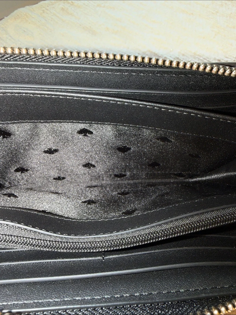 Kate Spade NY Ella Red Apple Toss Embroidered Black/Teed tone  Zip-Around Wallet